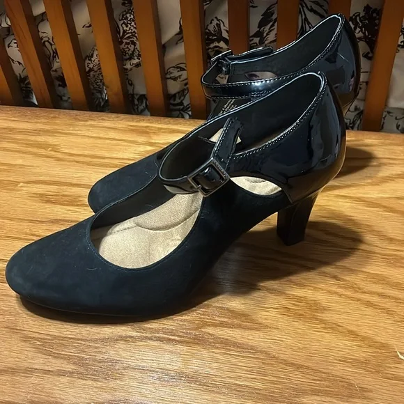 Giani Bernini Women's Black Mary Jane Shoes size 8.5 - Picture 2 of 4
